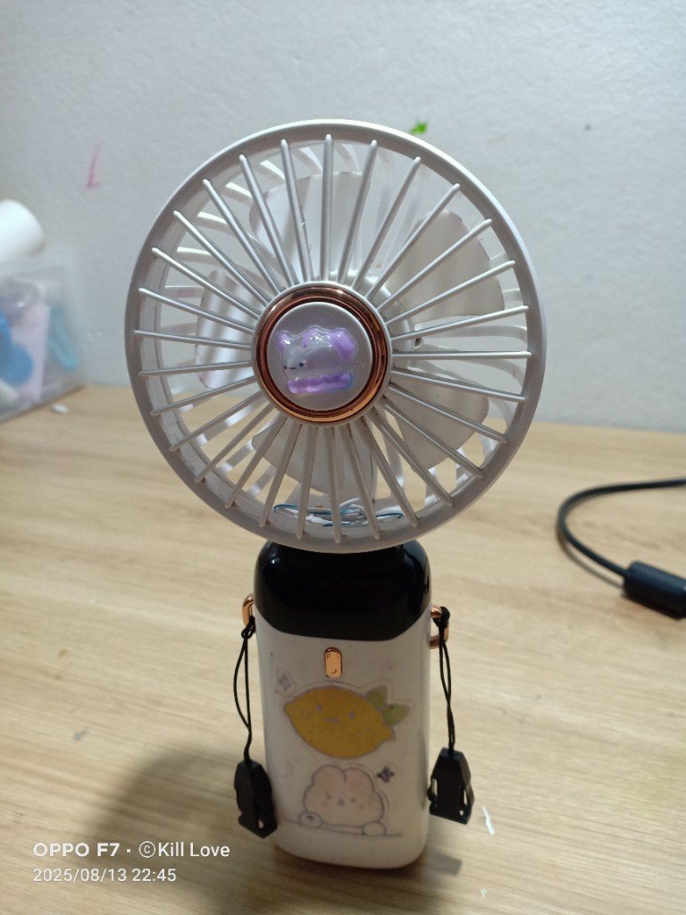 Quạt mini cầm tay siêu tiện lợi, hình cute