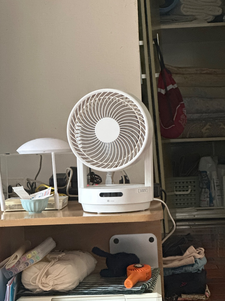 Quạt Mini Để Bàn Tiện Lợi - Gió Mát Lạnh