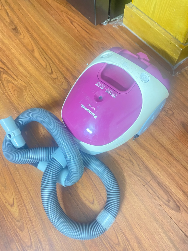 Máy hút bụi Panasonic cũ, giá tốt!