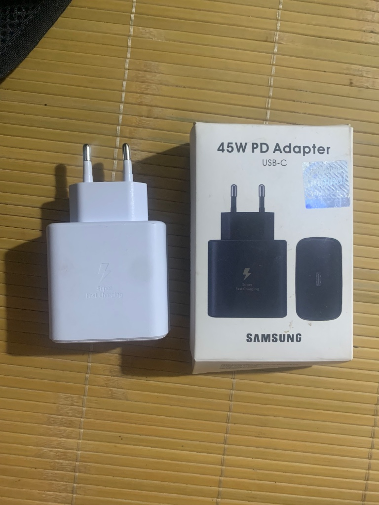 1 củ sạc nhanh 45W đầu Type-C sạc cho iphone Android...