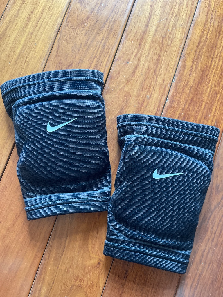Bán đôi bảo vệ đầu gối bóng chuyền Nike - Size XS/S