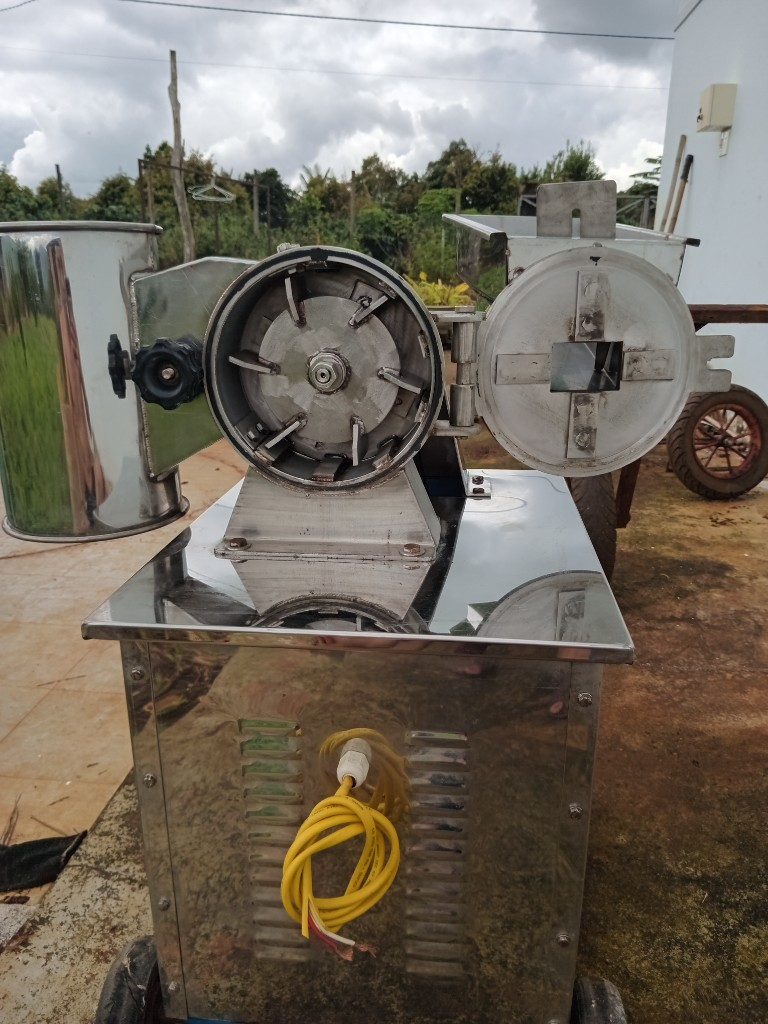 Máy xay bột công nghiệp