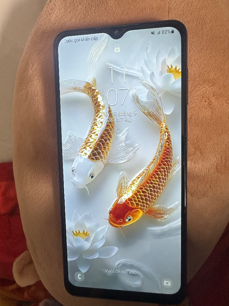 Samsung Galaxy A12 - Giá tốt cho sinh viên!