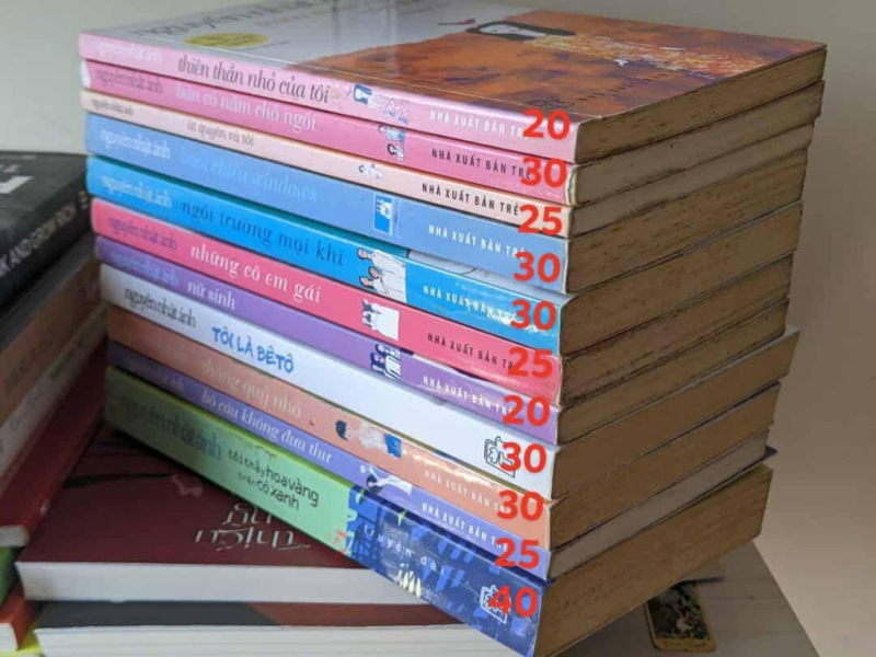 Bán lại bộ sưu tập sách cũ giá rẻ