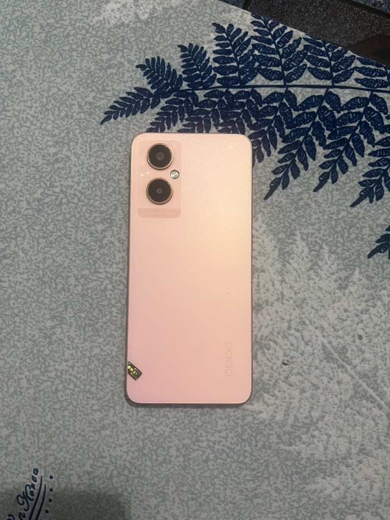 Bán điện thoại Oppo A series màu hồng