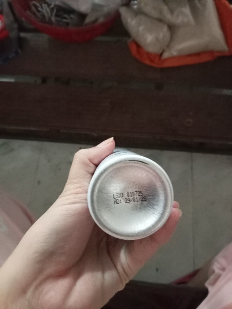 Bình xịt khử mùi/diệt khuẩn đã qua sử dụng