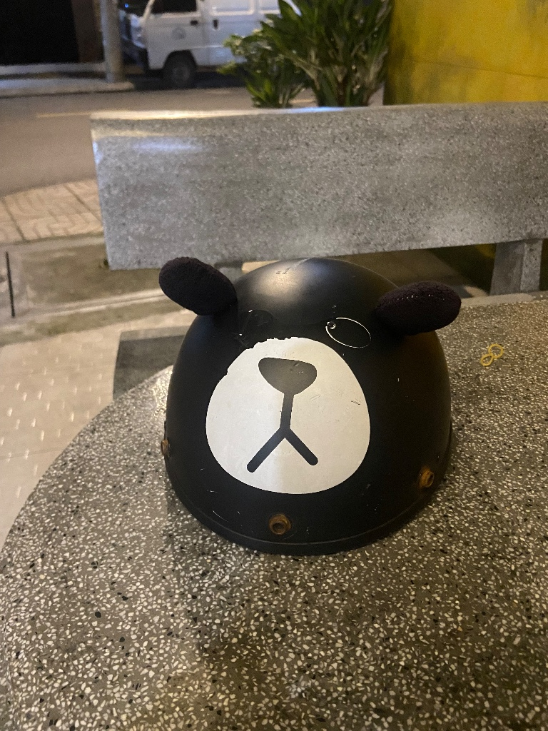 Mũ bảo hiểm nửa đầu hình gấu cute (cũ)