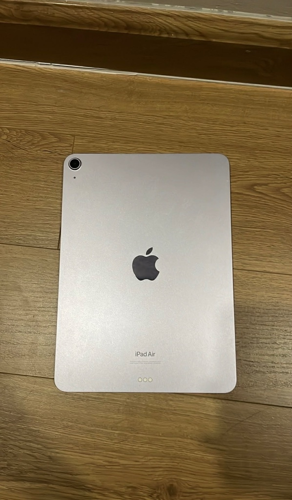 CẦN BÁN iPad Air 6 11 inch M2 CHÍNH CHỦ