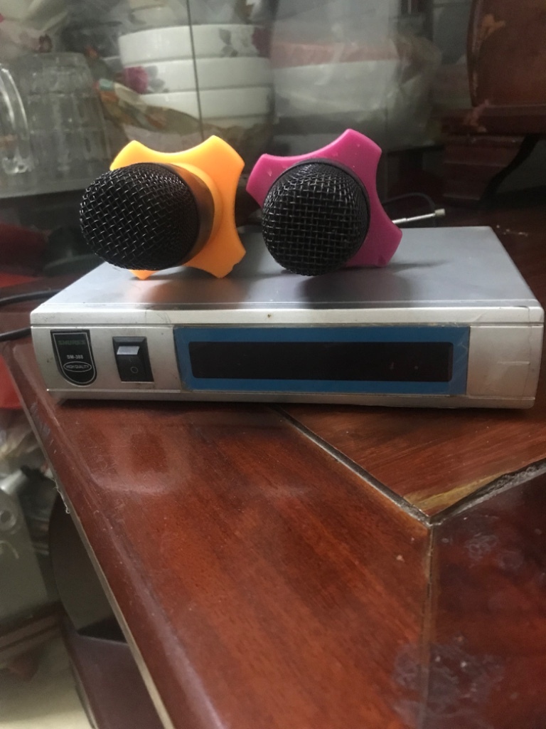 Micro Không dây Karaoke Gia Đình