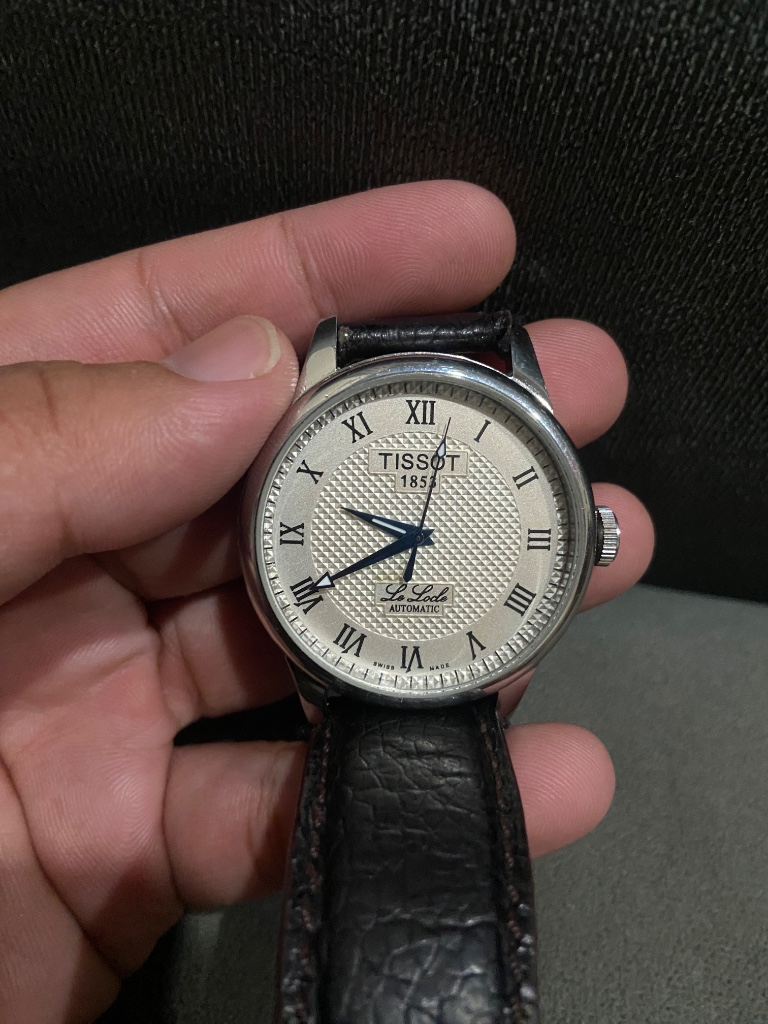 Đồng hồ Tissot máy Thụy 2824