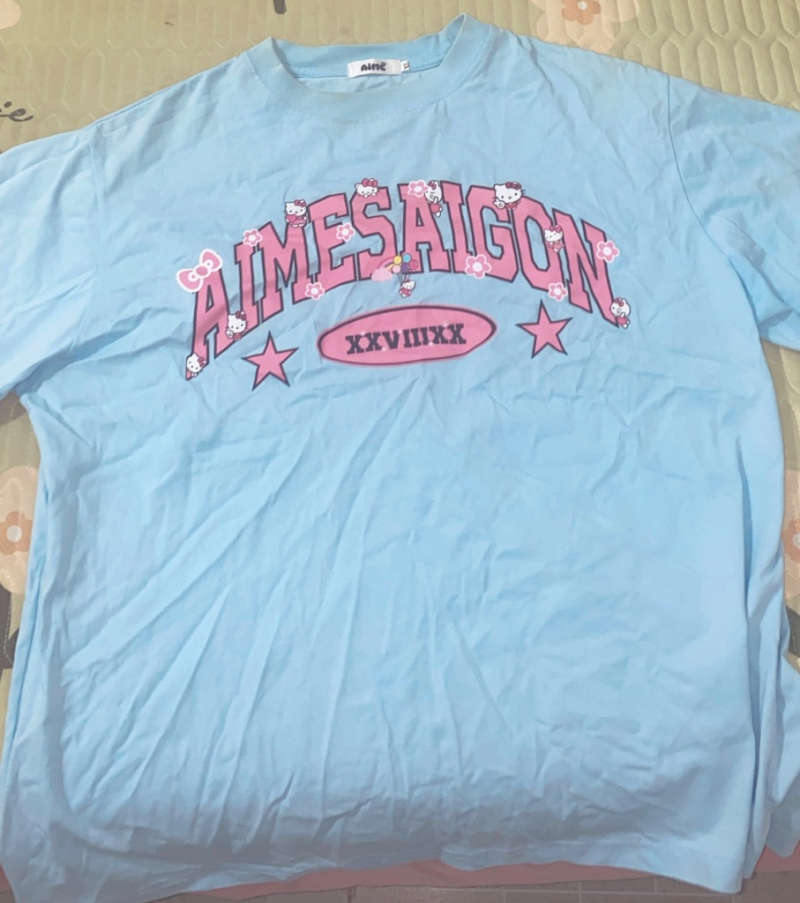 Áo thun nữ thời trang, màu xanh pastel, phong cách năng động