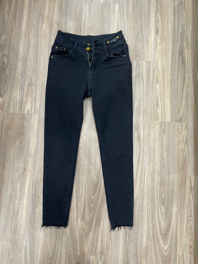 Quần Jeans nữ phong cách trẻ trung, chất liệu cotton cao cấp
