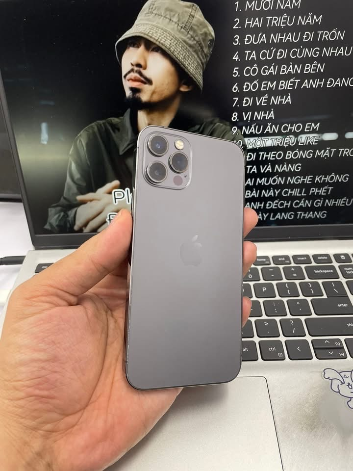 iPhone 12 pro 256G Quốc tế Máy zin pin new