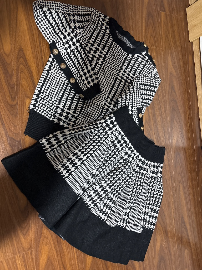 Set Áo len và Váy Nữ Thời Trang Sang Trọng