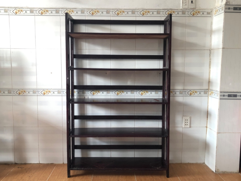 Kệ sách gỗ cao cấp, sang trọng, mới tinh