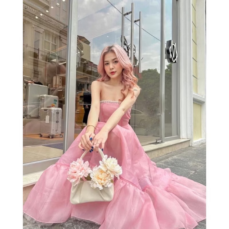 pass váy mặc 1l còn rất mới, dày dặn có mút ngực