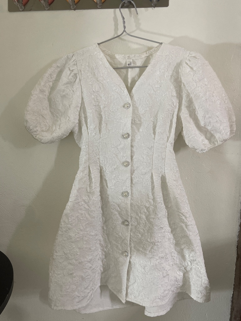 Váy gấm hở lưng xinh xắn, phong cách nữ tính, size M L