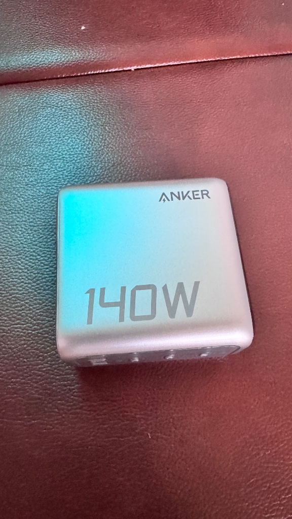 Sạc dự phòng Anker 140W cao cấp, mới tinh