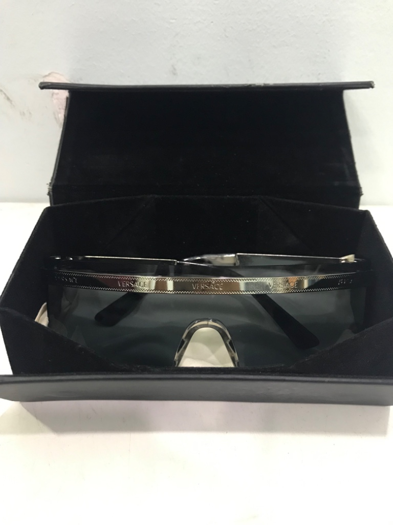 Mắt Kính Versace