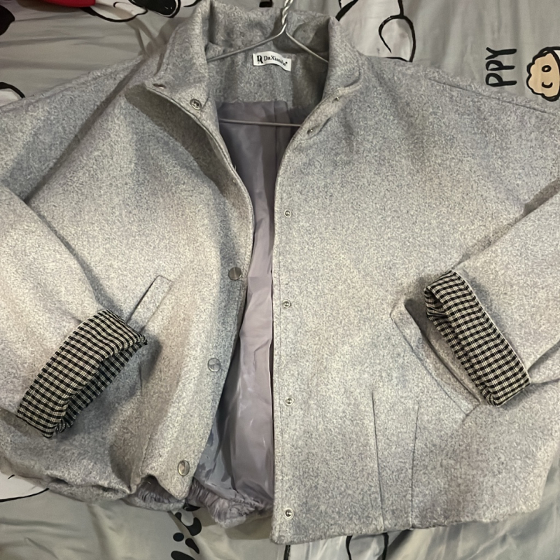 Áo khoác nữ màu xám