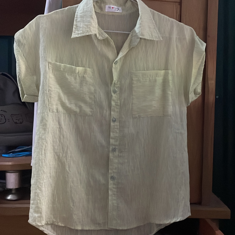 Áo sơ mi xanh kẻ trắng