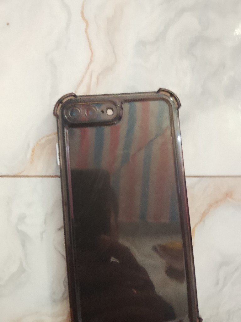 Điện thoại iPhone củ cần bán gấp