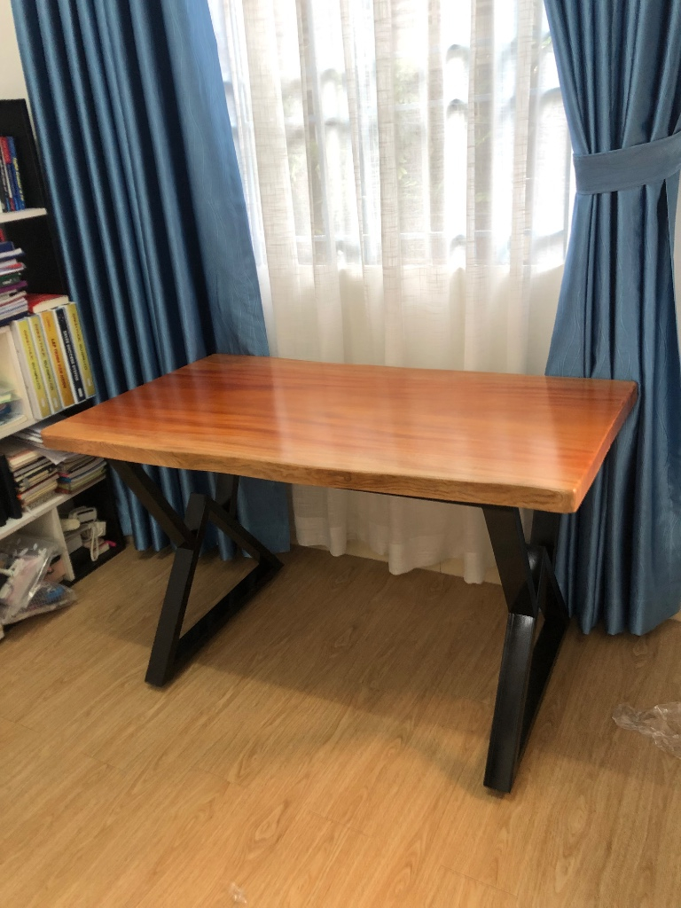 Bàn ăn gỗ tự nhiên nhiều mẫu mã, đẹp mắt, phù hợp mọi không gian