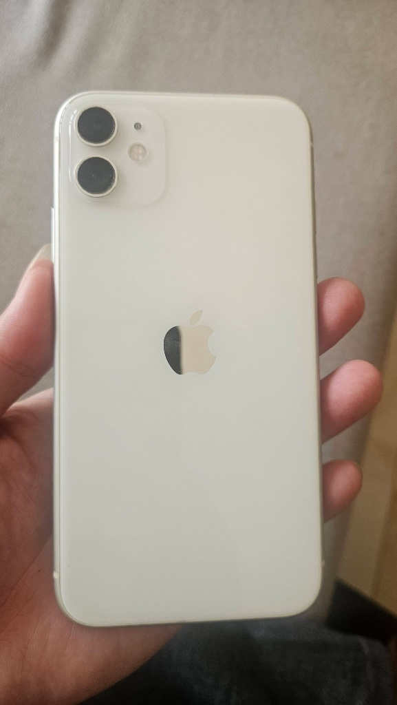 E cần bán nhanh 11 thường nên có fix