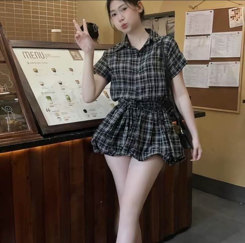 Váy bí kèm quần sz S