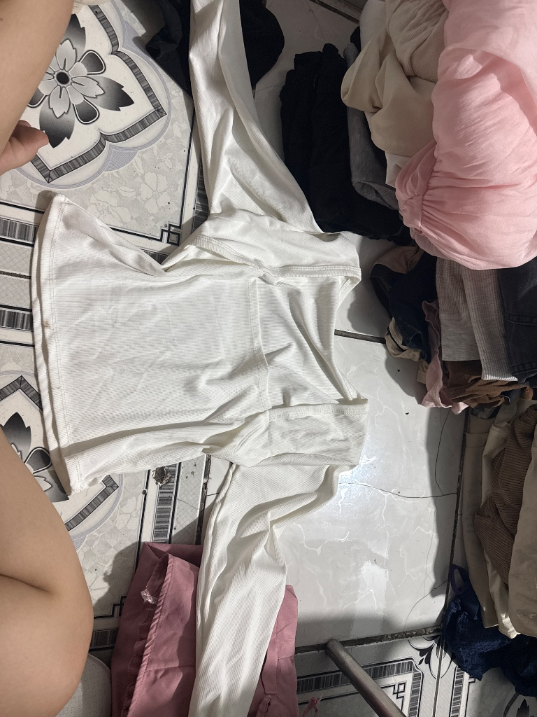 Chuyên bán áo sơ mi nữ đẹp, chất liệu mịn, phong cách thời trang