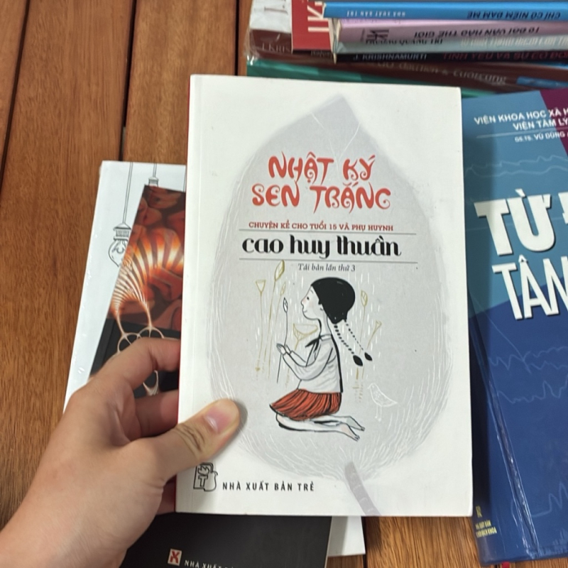 Sách Nhật ký sên tràng - Cổ huy Thuần