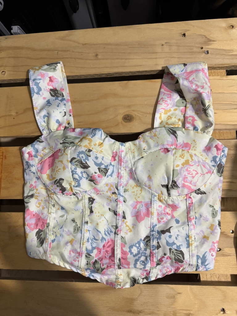 áo 2 dây nữ kiêu
