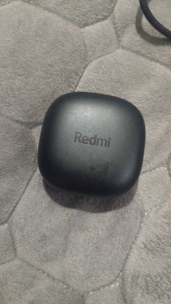 Tai nghe không dây Redmi buds 6 play - Tình trạng tốt, âm thanh rõ ràng