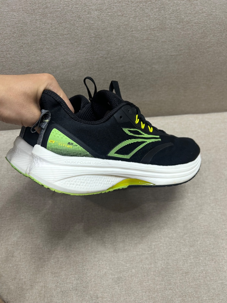 Giày thể thao 361 Đen độ mới cao size 42.5