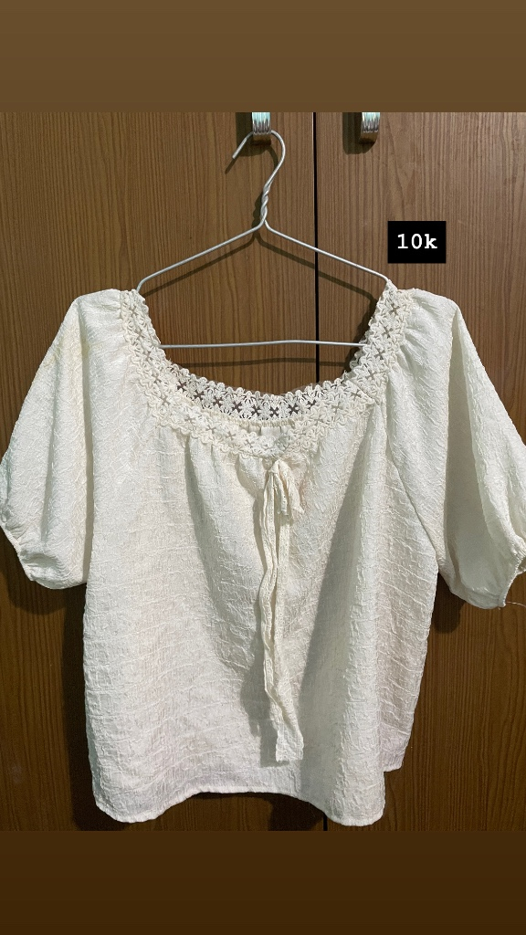 Áo sơ mi nữ cổ tròn dễ thương