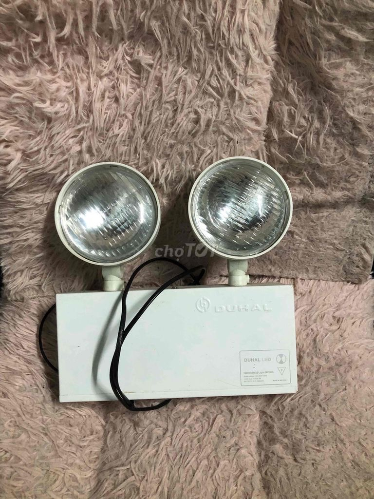 Đèn chiếu sáng chuyên dụng cực sáng, chất lượng cao