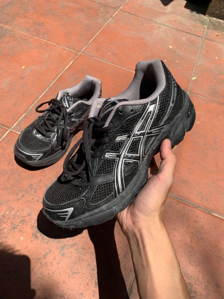 Giày thể thao chạy bộ Asics Gel 1130 size 41 mới cứng, đẹp như mới