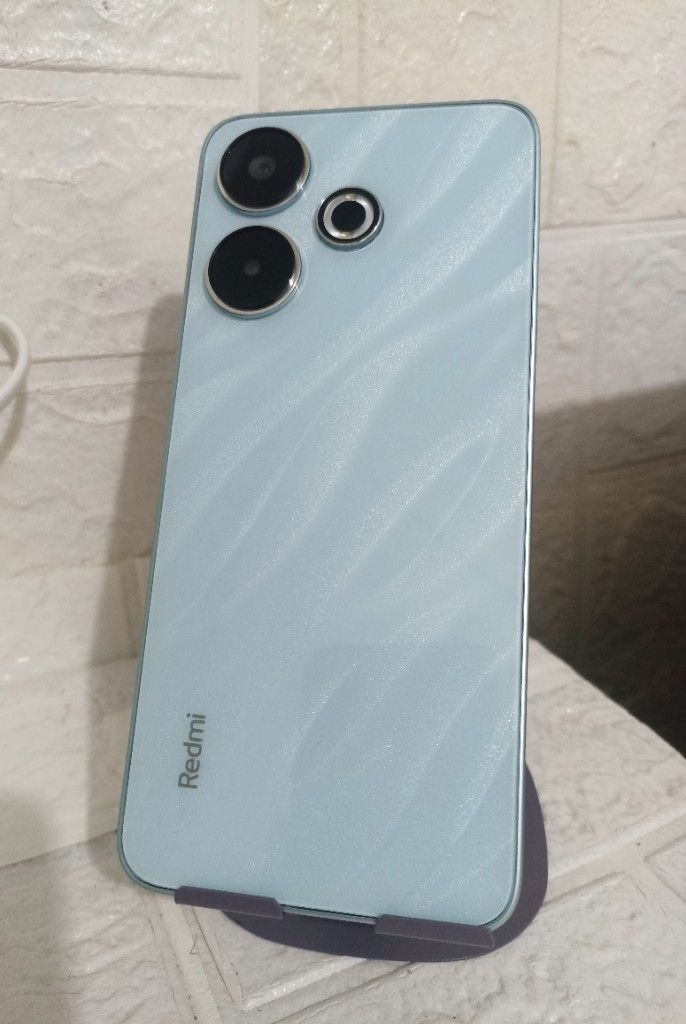 Điện Thoại Xiaomi Redmi 13