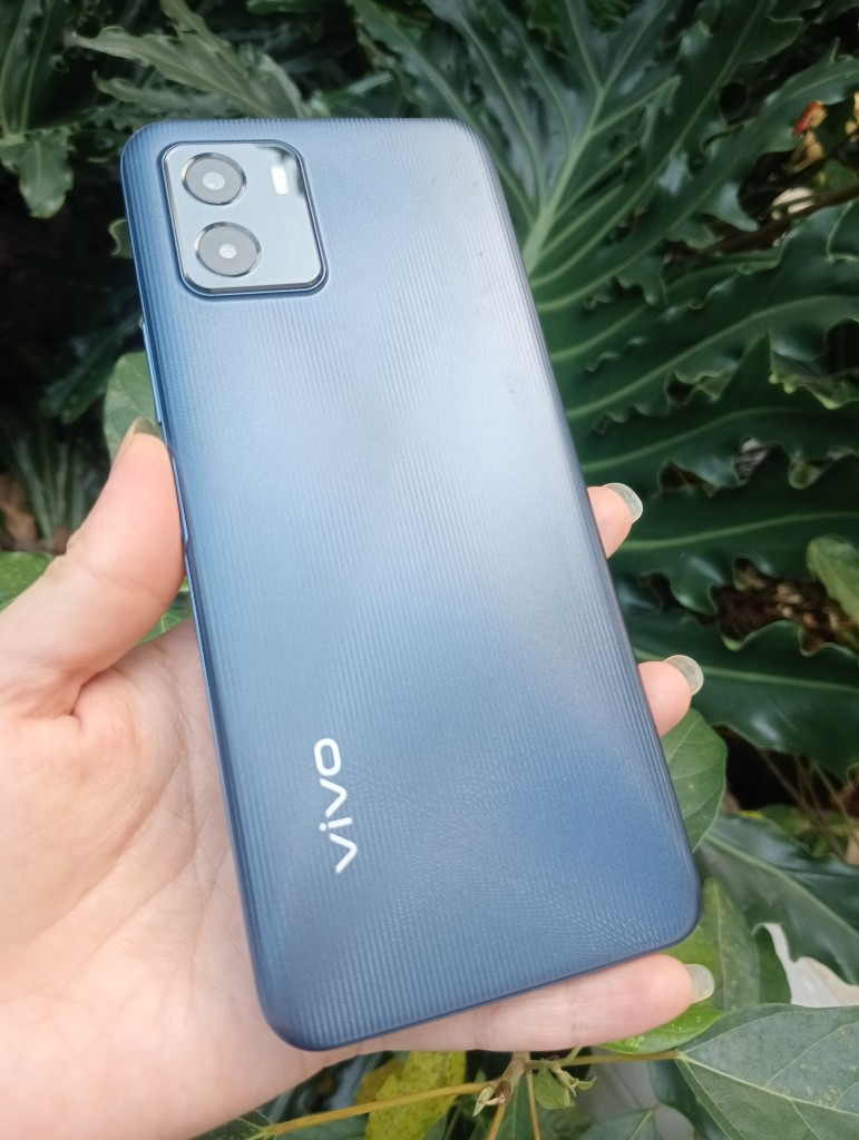 Điện thoại vivo y15a ( r4+1/64g)