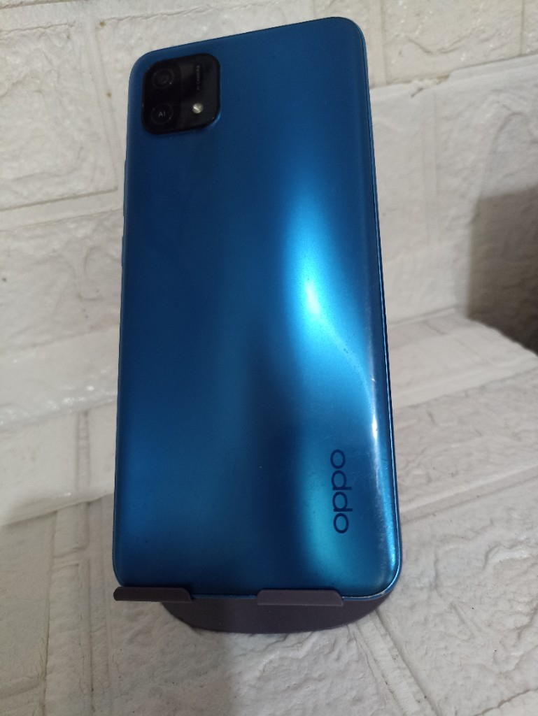 Bán oppo A16k (3+1/32g) giá 700k